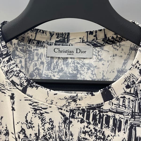 送料無料ディオール スーパーコピー パリモチーフ Tシャツ den21920